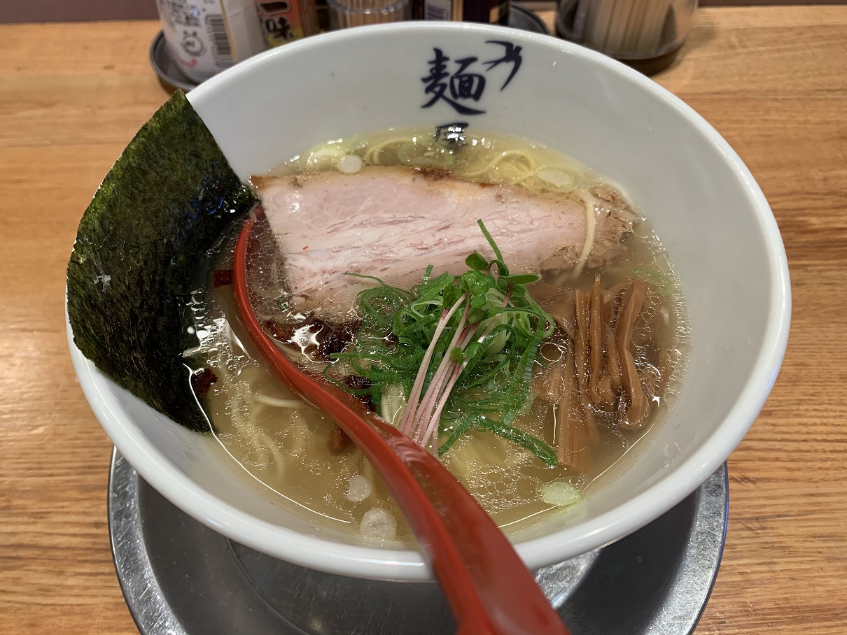 ネギ塩ラーメン